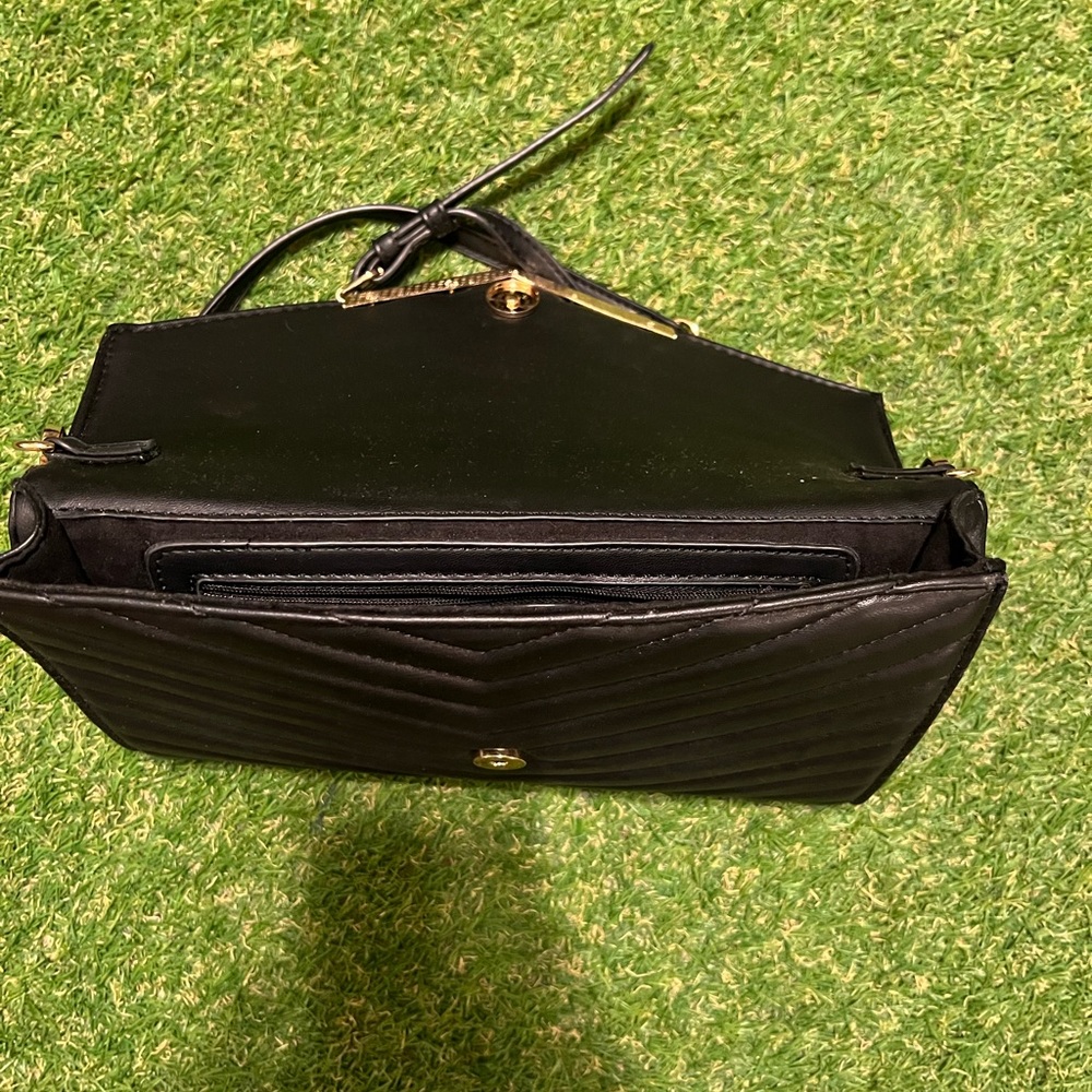 Steve Madden - Picture 2 of 3
